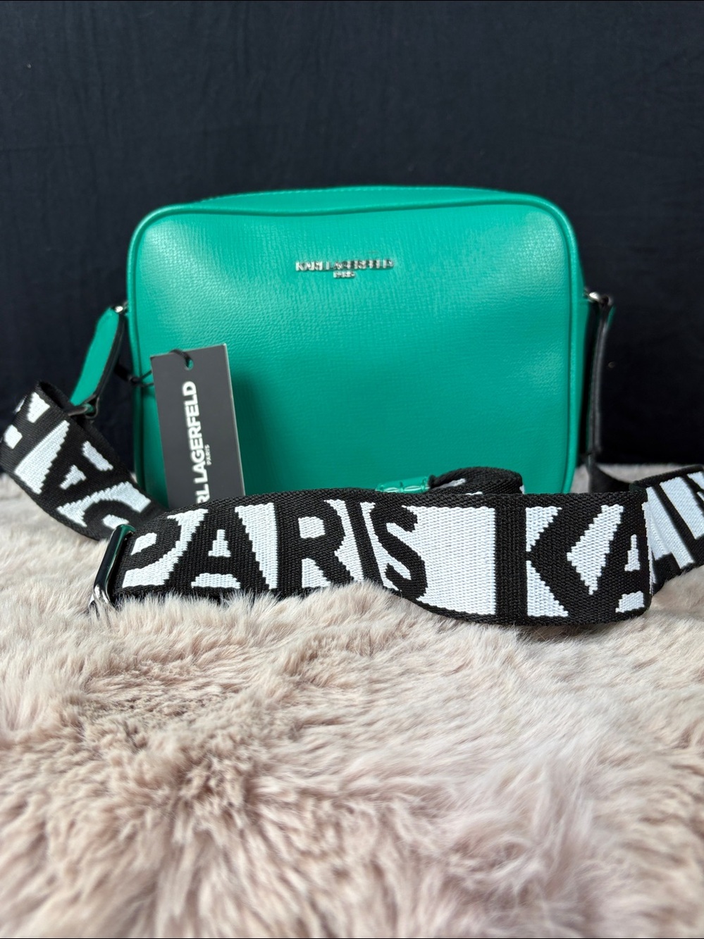 Karl Lagerfeld Paris Maybelle Camera Crossbody Camera Bag Greenlake NWT LH4ER6CJ